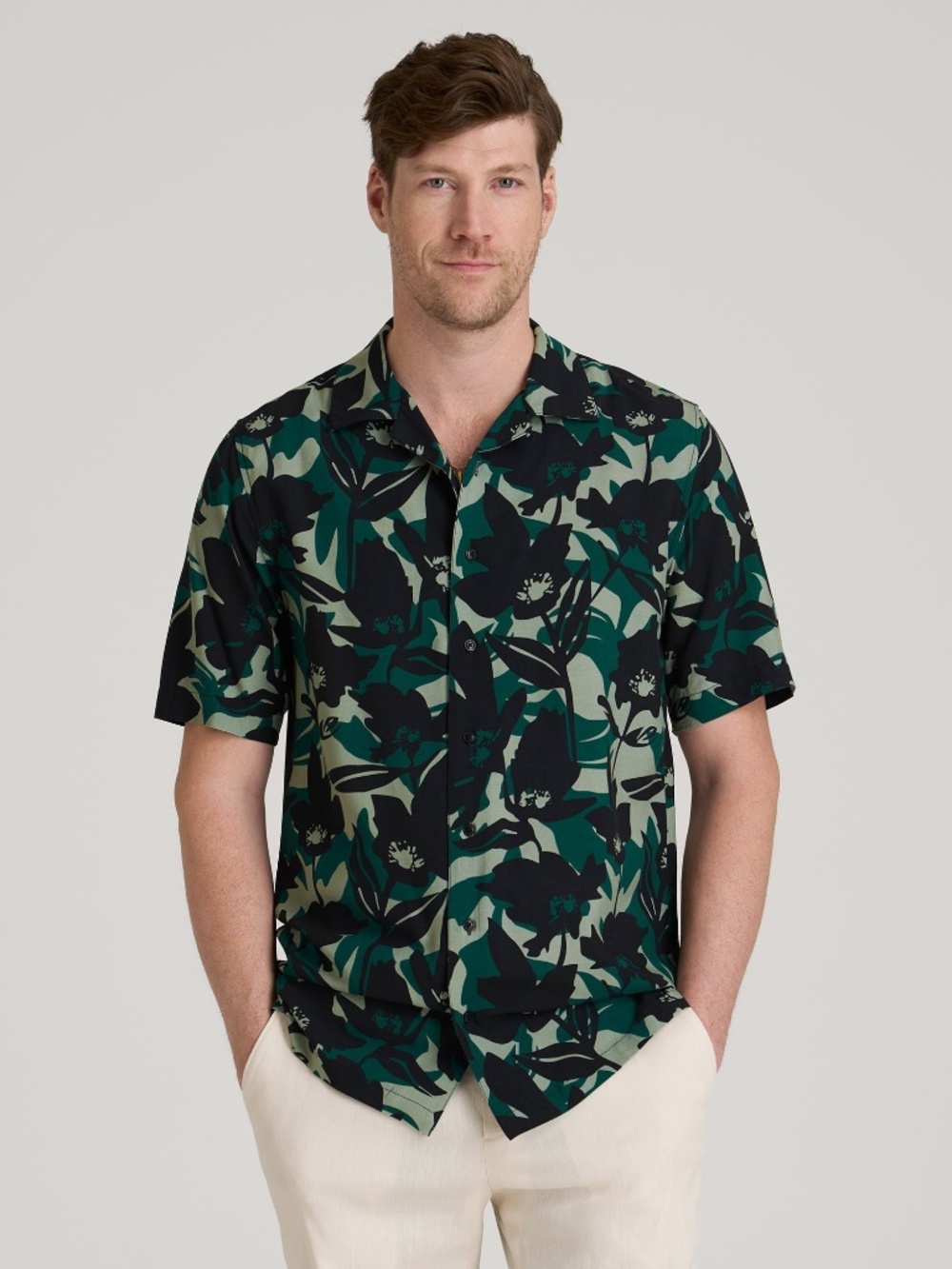 American Tall Short Sleeve Resort Shirt for Tall Men in Green and Black Floral S